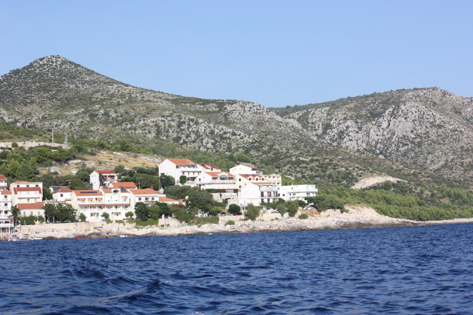 Studio Lenka Milna (Hvar)
